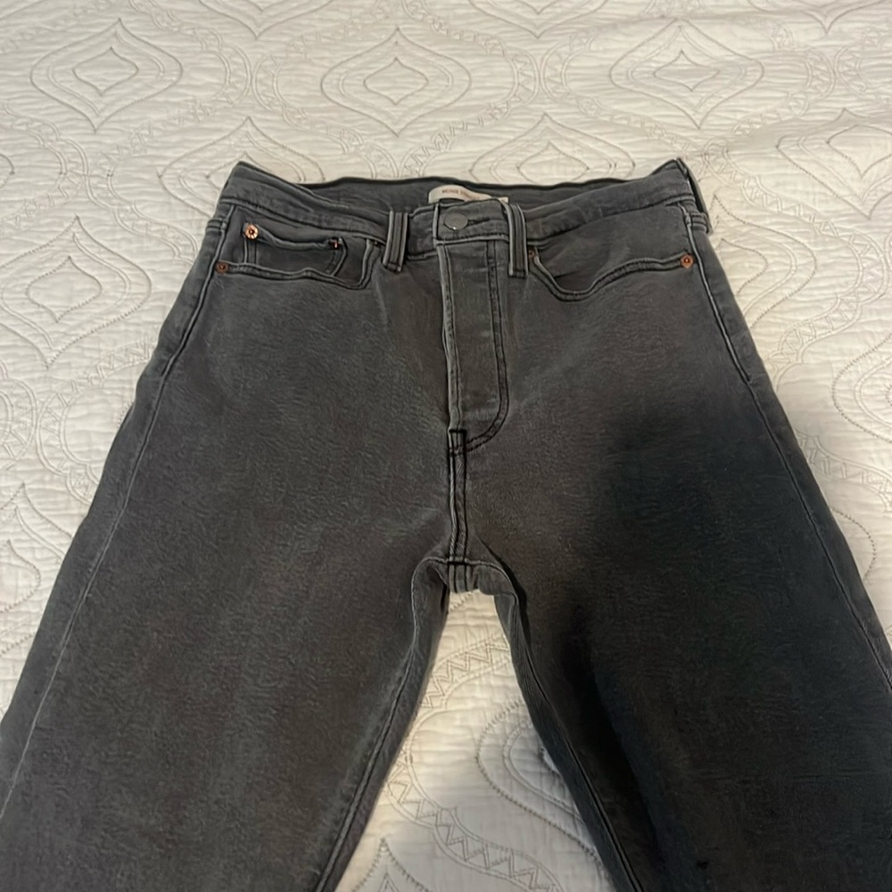 Levi’s Wedgie Straight